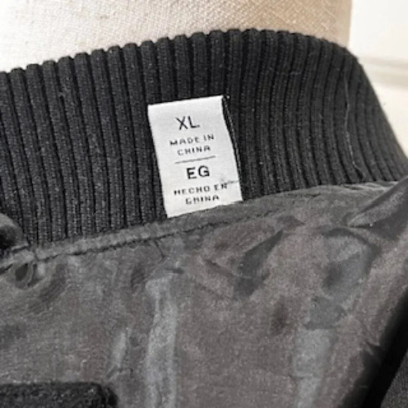 Levi’s Black Wool Blend Zip Front Varsity Bomber Jacket Women’s Size XL EUC - Picture 12 of 13